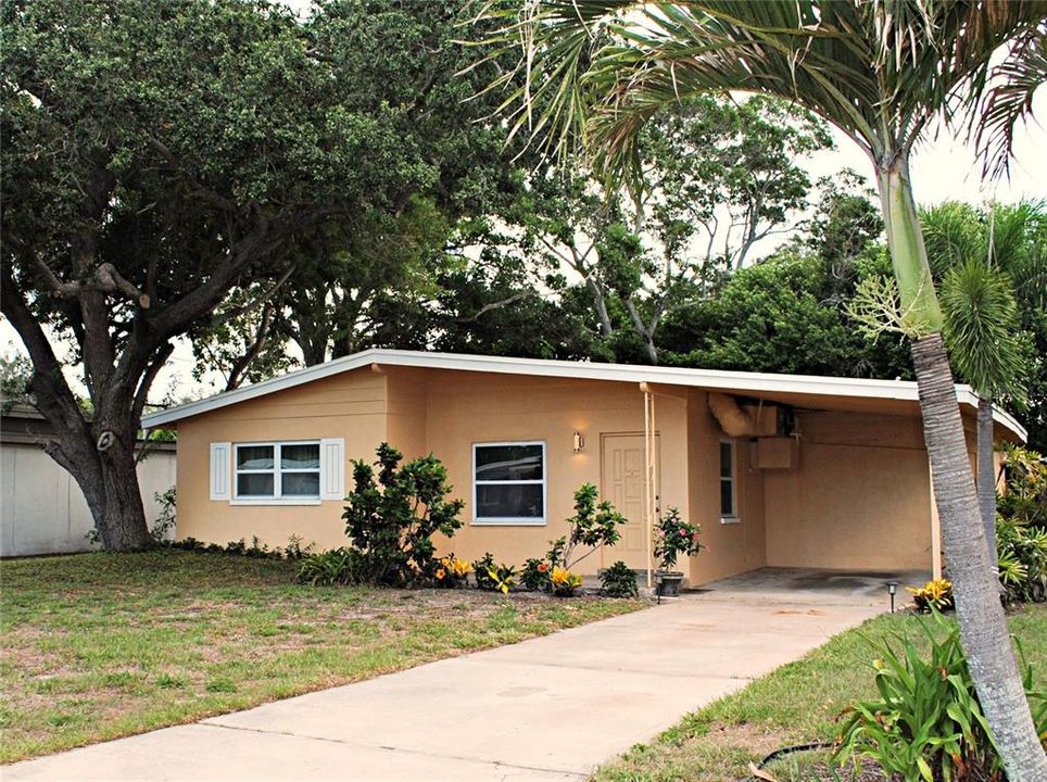 Activo con contrato: $275,000 (2 camas, 1 baños, 1182 Pies cuadrados)