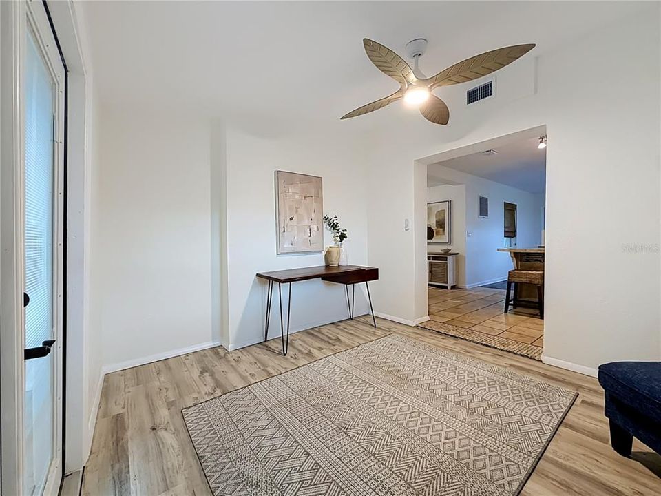 Activo con contrato: $275,000 (2 camas, 1 baños, 1182 Pies cuadrados)