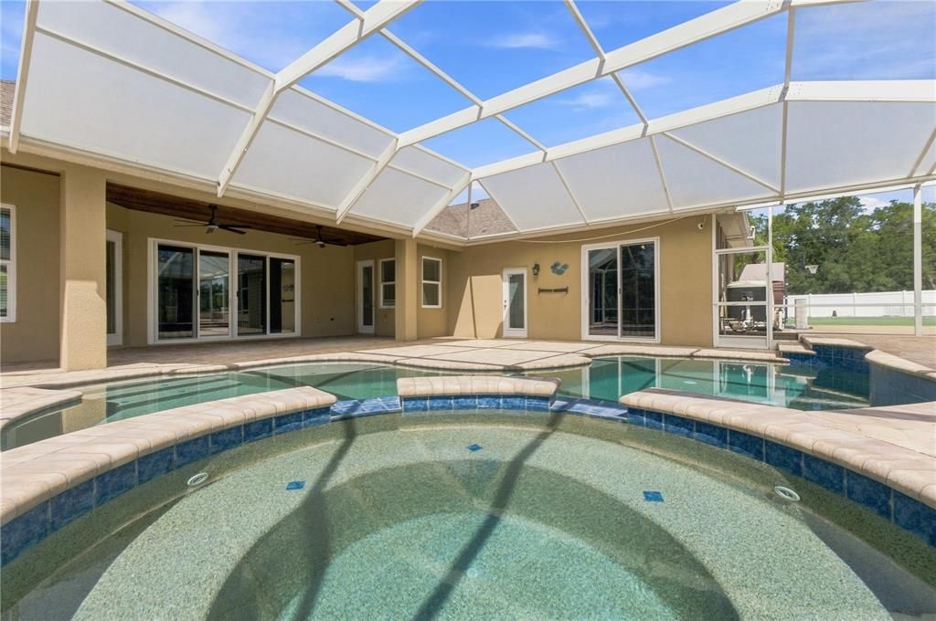 For Sale: $849,000 (4 beds, 3 baths, 2979 Square Feet)
