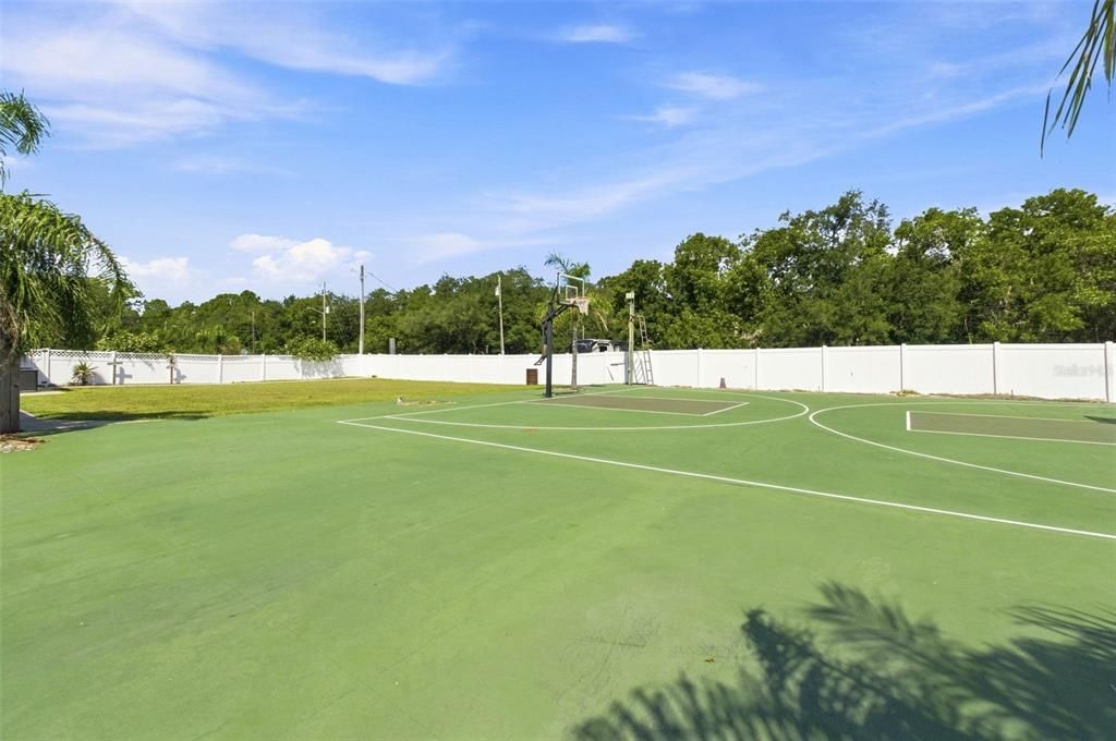 For Sale: $849,000 (4 beds, 3 baths, 2979 Square Feet)
