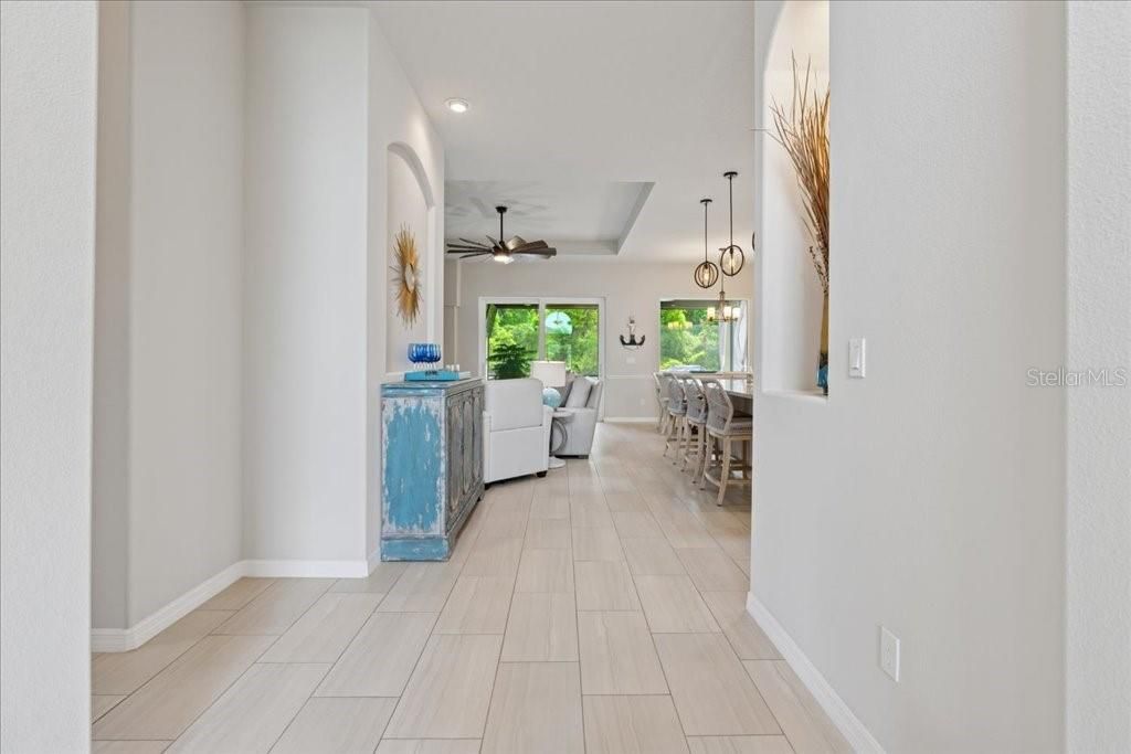 For Sale: $499,900 (4 beds, 2 baths, 1897 Square Feet)
