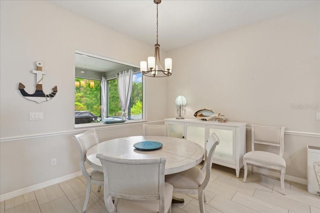 For Sale: $499,900 (4 beds, 2 baths, 1897 Square Feet)