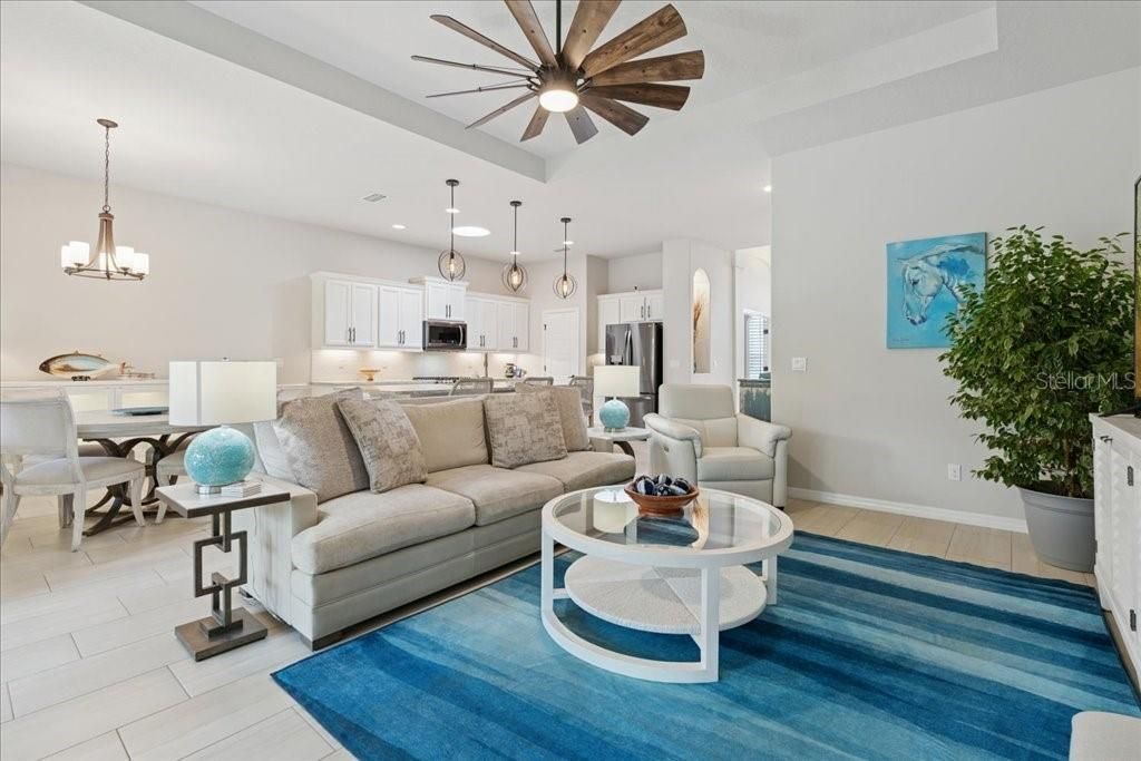 For Sale: $499,900 (4 beds, 2 baths, 1897 Square Feet)