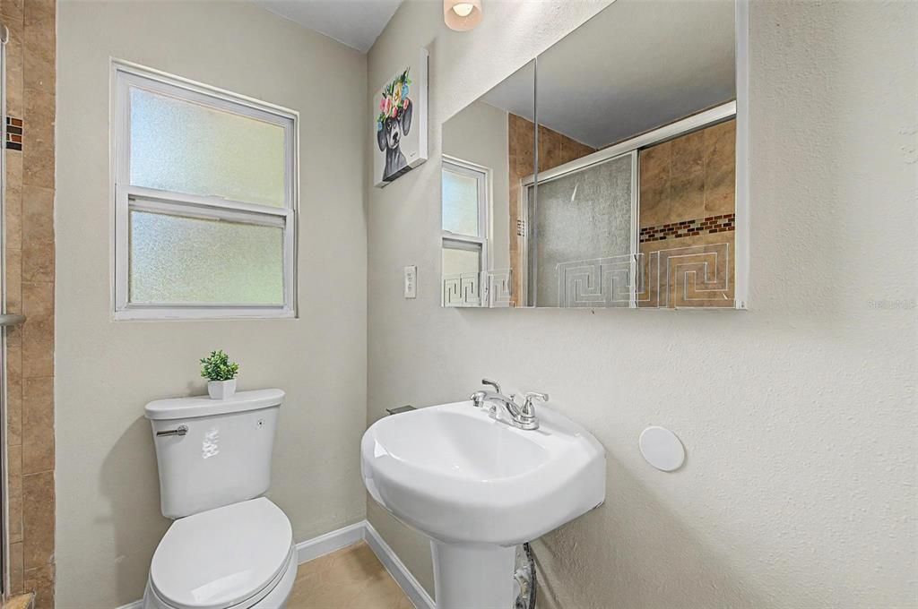 For Sale: $479,500 (3 beds, 2 baths, 1200 Square Feet)