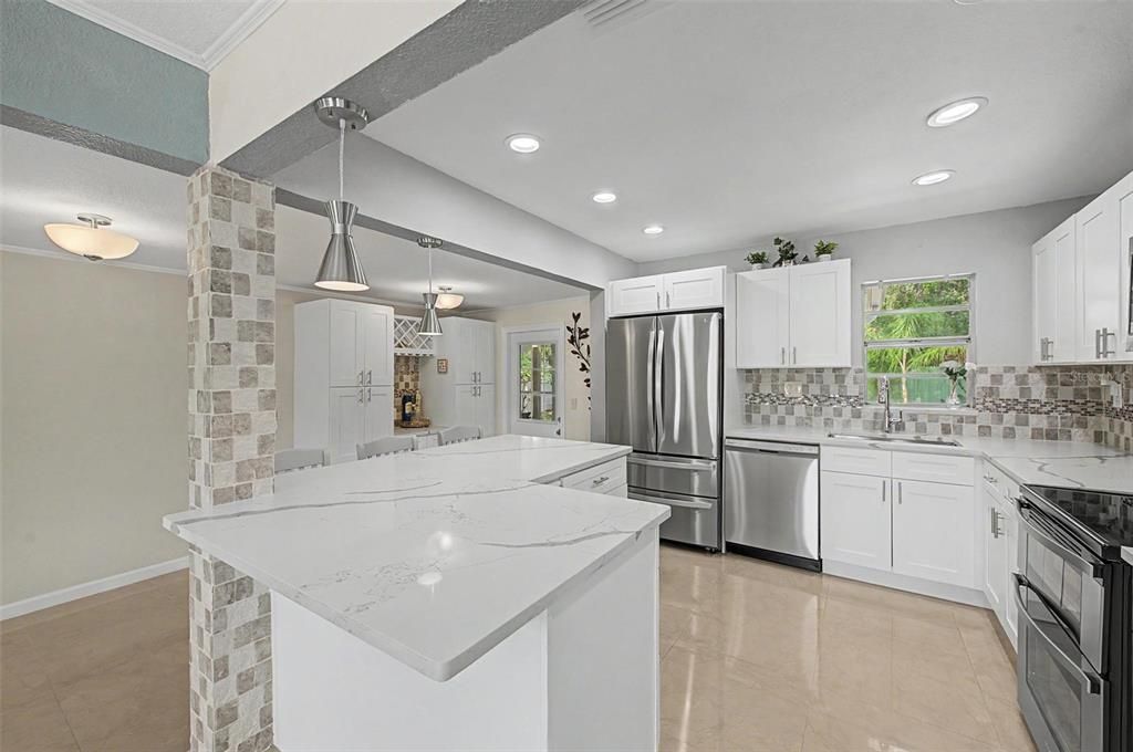 For Sale: $479,500 (3 beds, 2 baths, 1200 Square Feet)