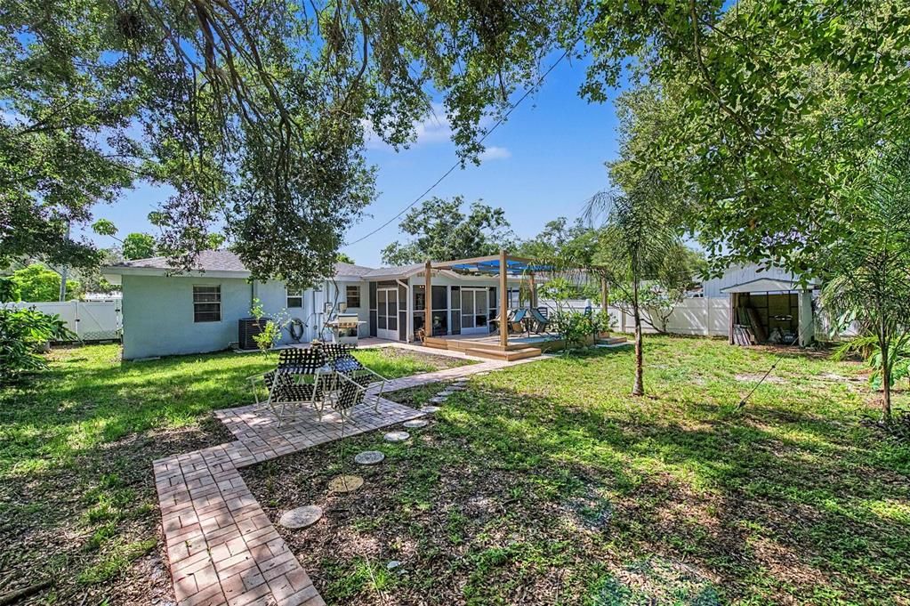 For Sale: $479,500 (3 beds, 2 baths, 1200 Square Feet)