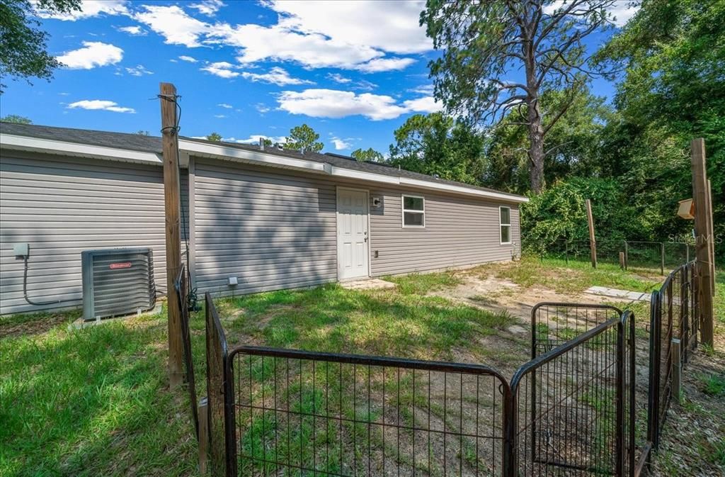 For Sale: $230,000 (3 beds, 2 baths, 1014 Square Feet)