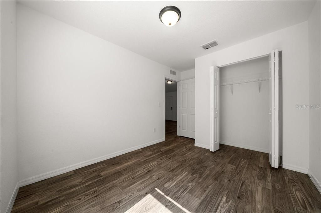 For Sale: $230,000 (3 beds, 2 baths, 1014 Square Feet)