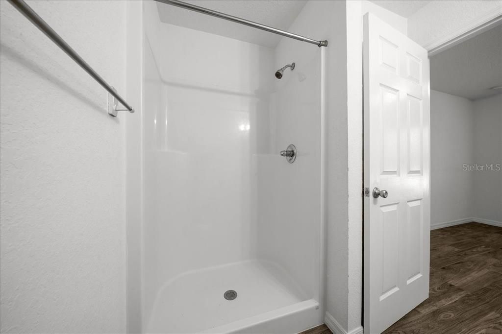 For Sale: $230,000 (3 beds, 2 baths, 1014 Square Feet)