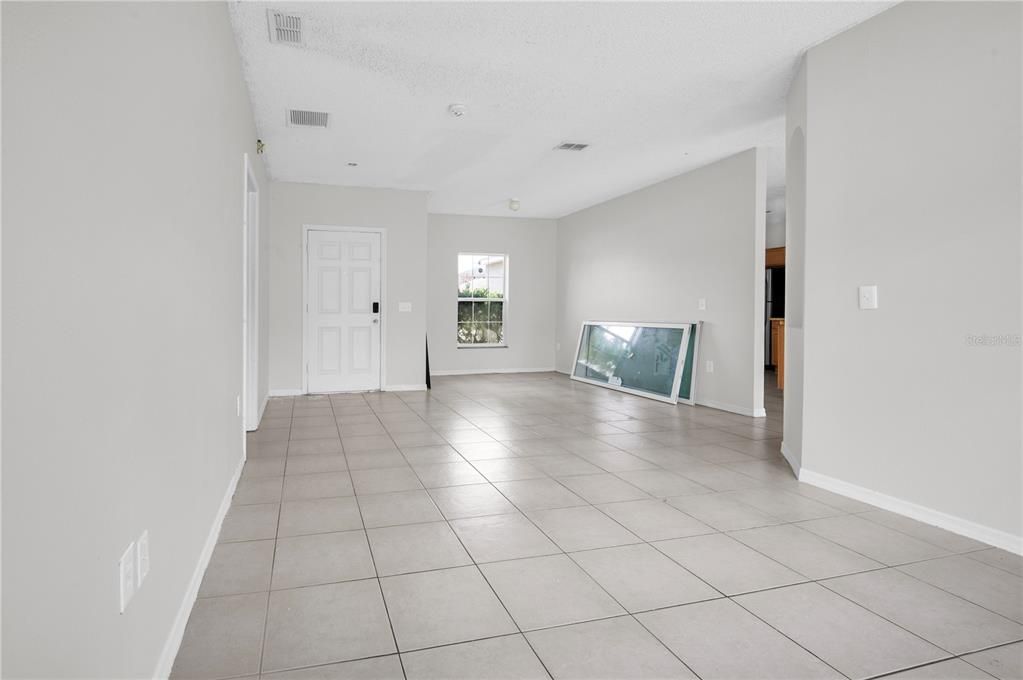 For Sale: $240,000 (3 beds, 2 baths, 1467 Square Feet)
