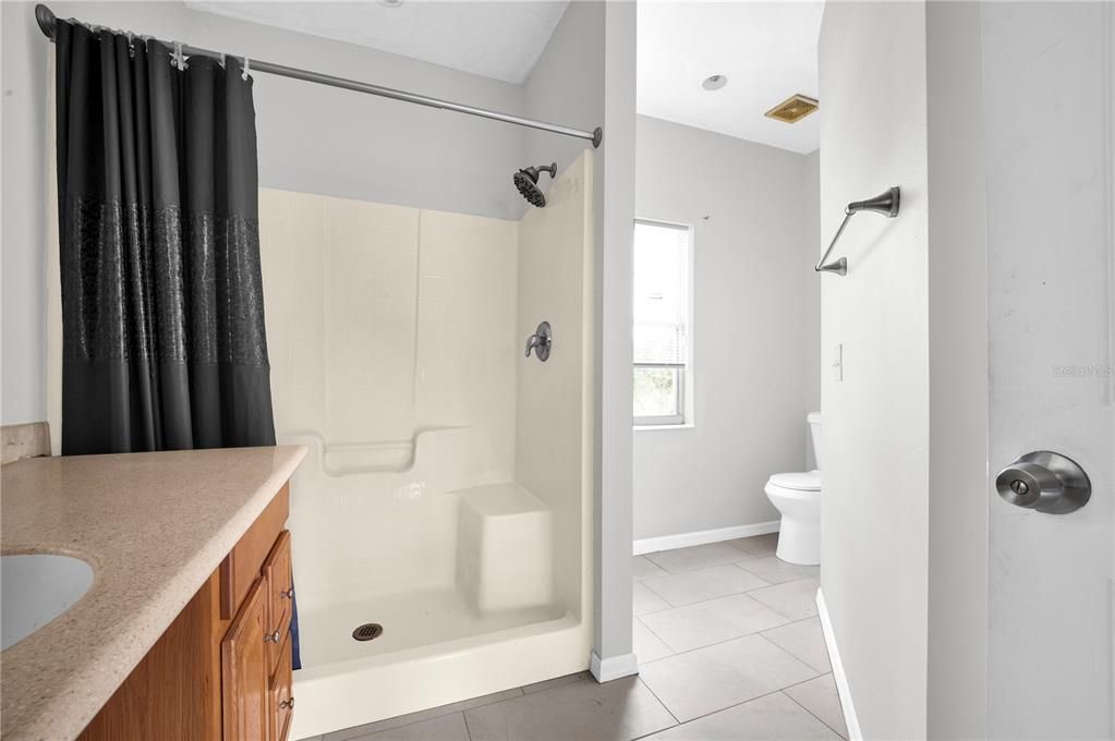 For Sale: $240,000 (3 beds, 2 baths, 1467 Square Feet)