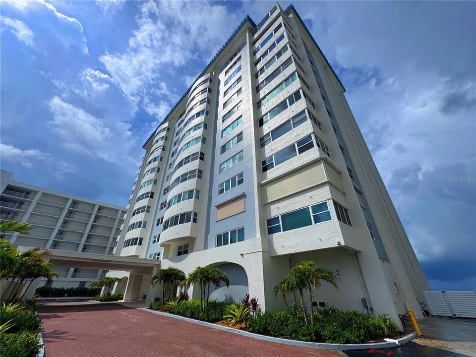 For Rent: $12,000 (2 beds, 2 baths, 1364 Square Feet)