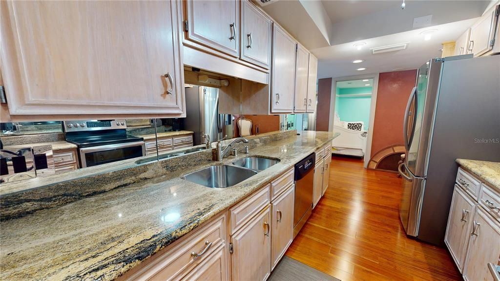 For Rent: $12,000 (2 beds, 2 baths, 1364 Square Feet)