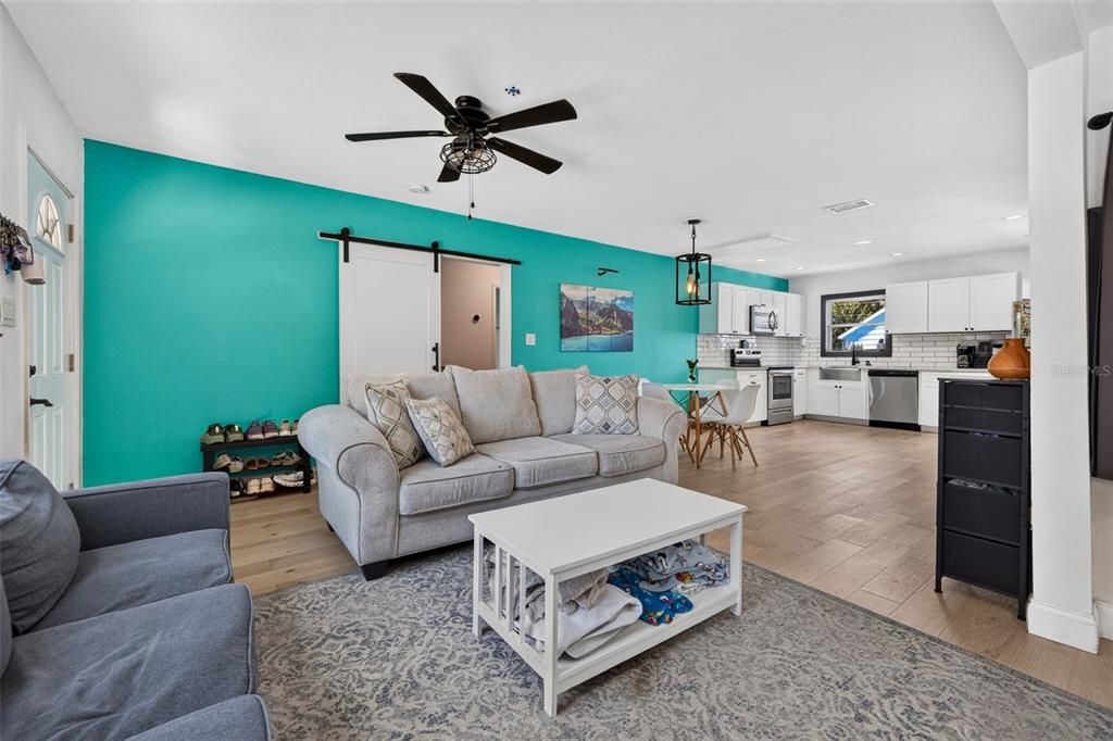En Venta: $369,990 (2 camas, 1 baños, 981 Pies cuadrados)