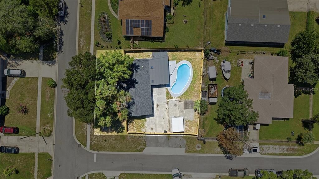 For Sale: $370,000 (4 beds, 2 baths, 1558 Square Feet)
