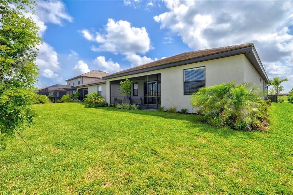 For Sale: $655,000 (3 beds, 3 baths, 2210 Square Feet)