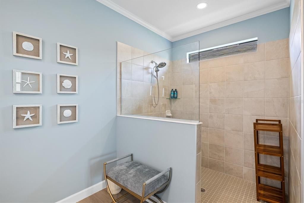 For Sale: $655,000 (3 beds, 3 baths, 2210 Square Feet)