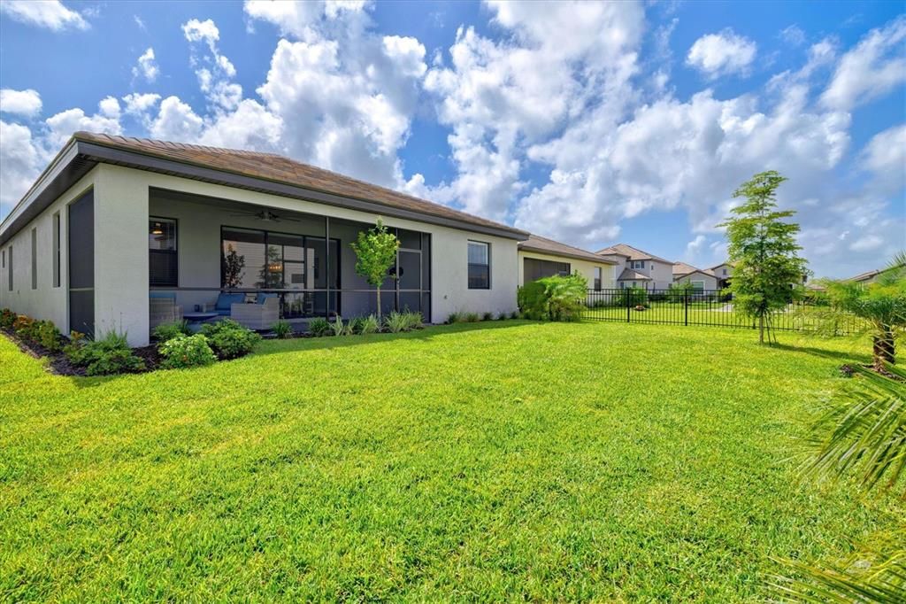 For Sale: $655,000 (3 beds, 3 baths, 2210 Square Feet)