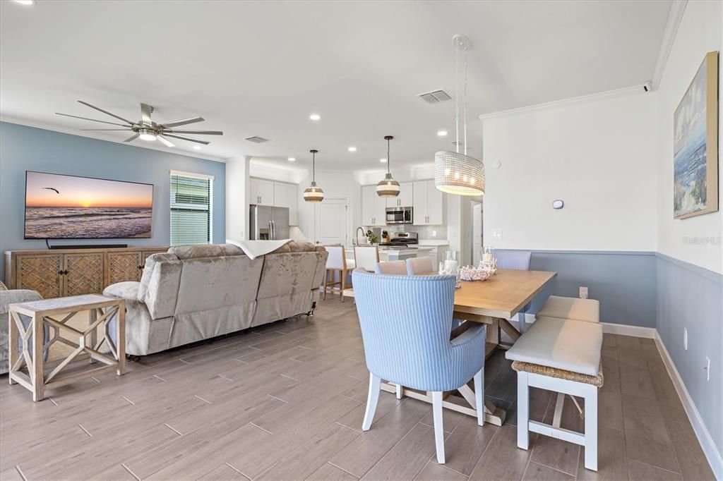 For Sale: $655,000 (3 beds, 3 baths, 2210 Square Feet)