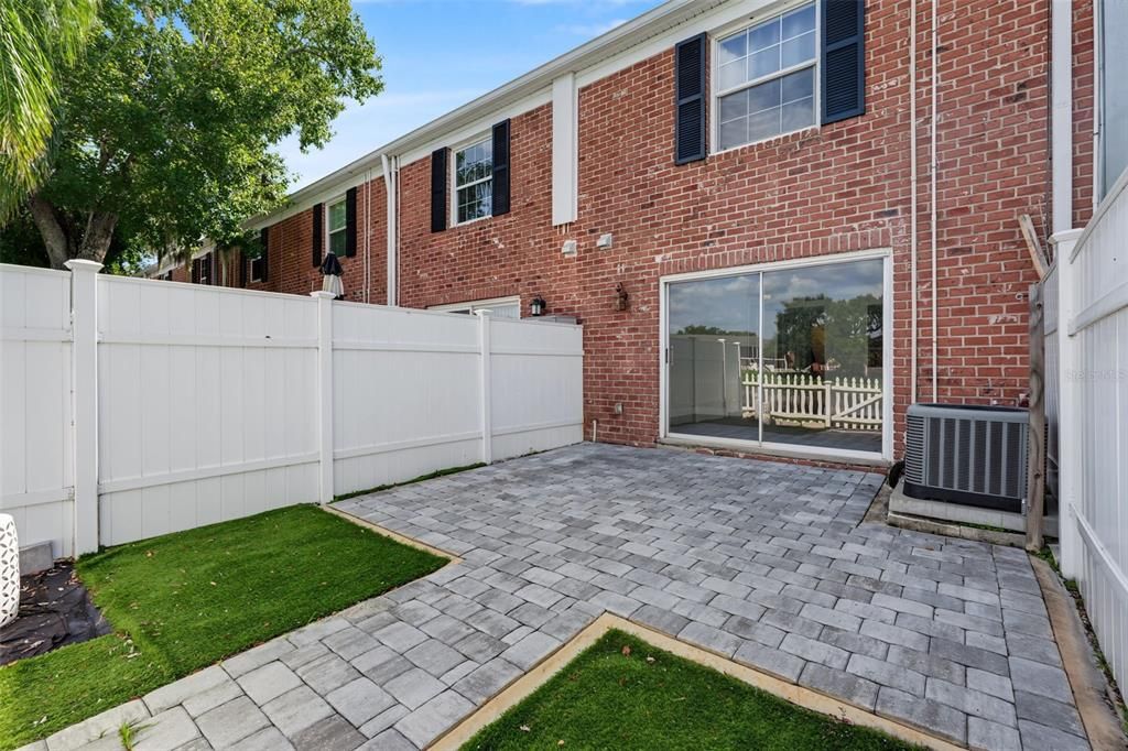 For Sale: $209,000 (2 beds, 1 baths, 1190 Square Feet)