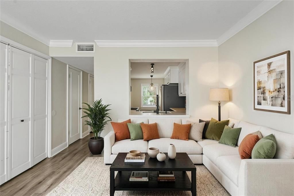 For Sale: $209,000 (2 beds, 1 baths, 1190 Square Feet)