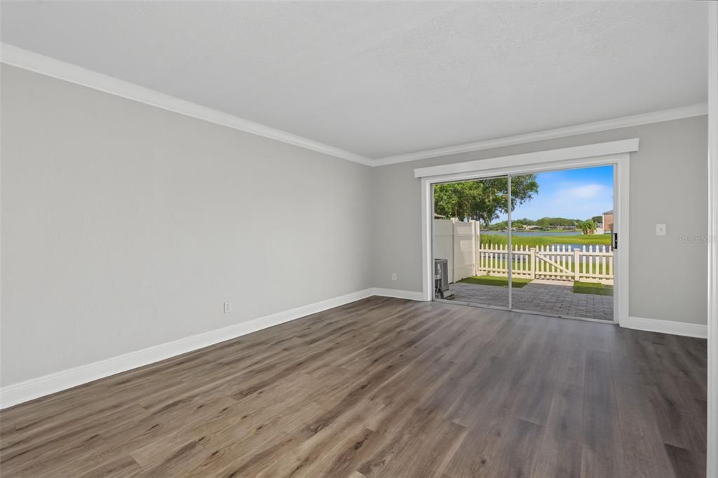 For Sale: $209,000 (2 beds, 1 baths, 1190 Square Feet)
