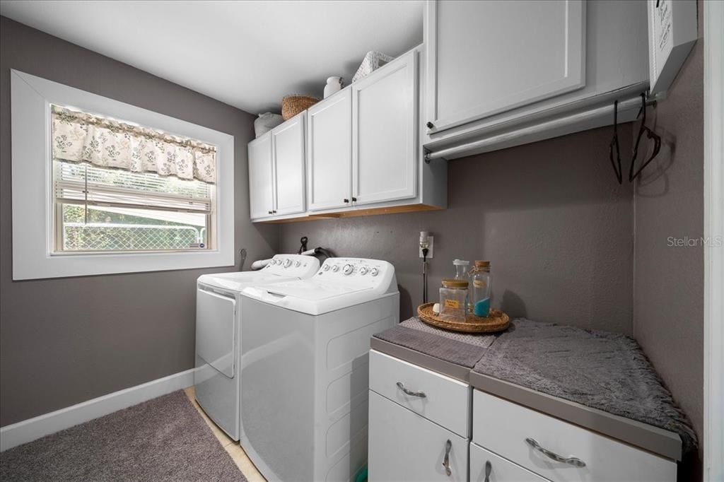 For Sale: $424,999 (3 beds, 2 baths, 1883 Square Feet)
