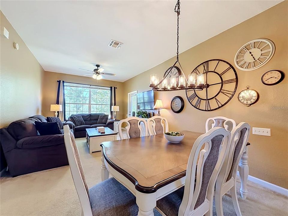 For Sale: $338,500 (3 beds, 2 baths, 1410 Square Feet)