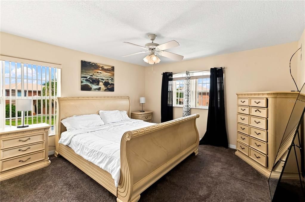 For Sale: $485,000 (5 beds, 7 baths, 3032 Square Feet)
