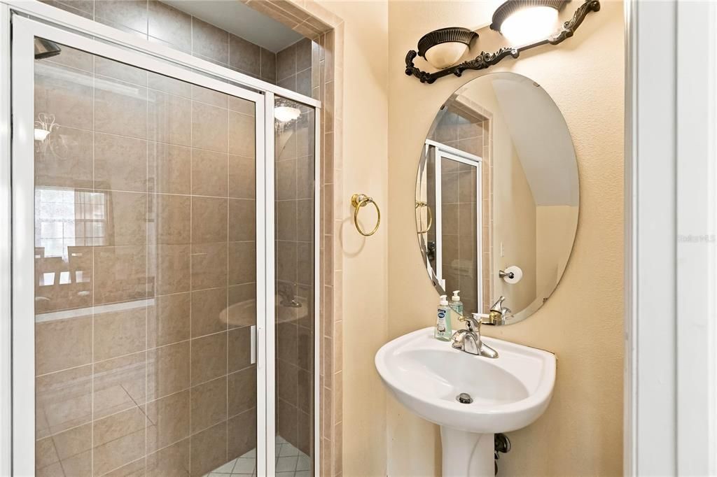 For Sale: $485,000 (5 beds, 7 baths, 3032 Square Feet)