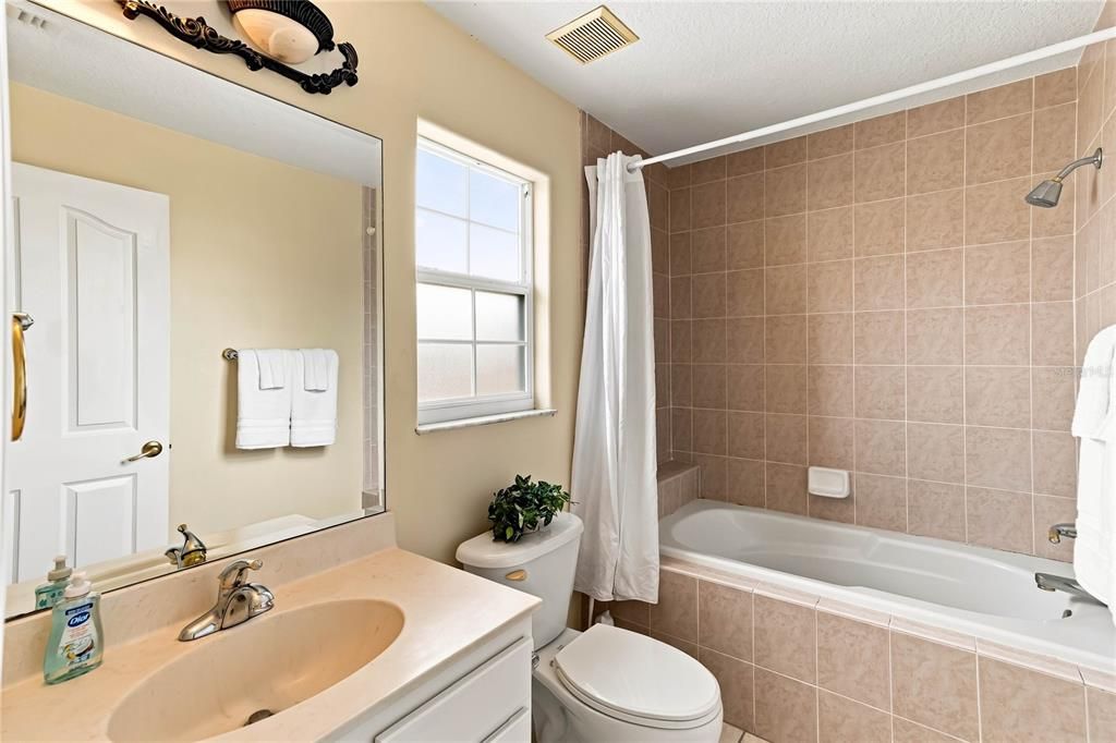 For Sale: $485,000 (5 beds, 7 baths, 3032 Square Feet)