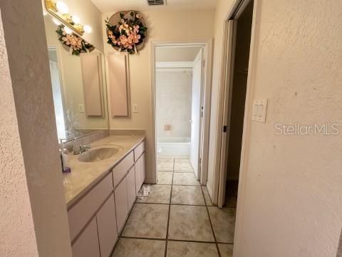 For Sale: $200,000 (3 beds, 2 baths, 1390 Square Feet)