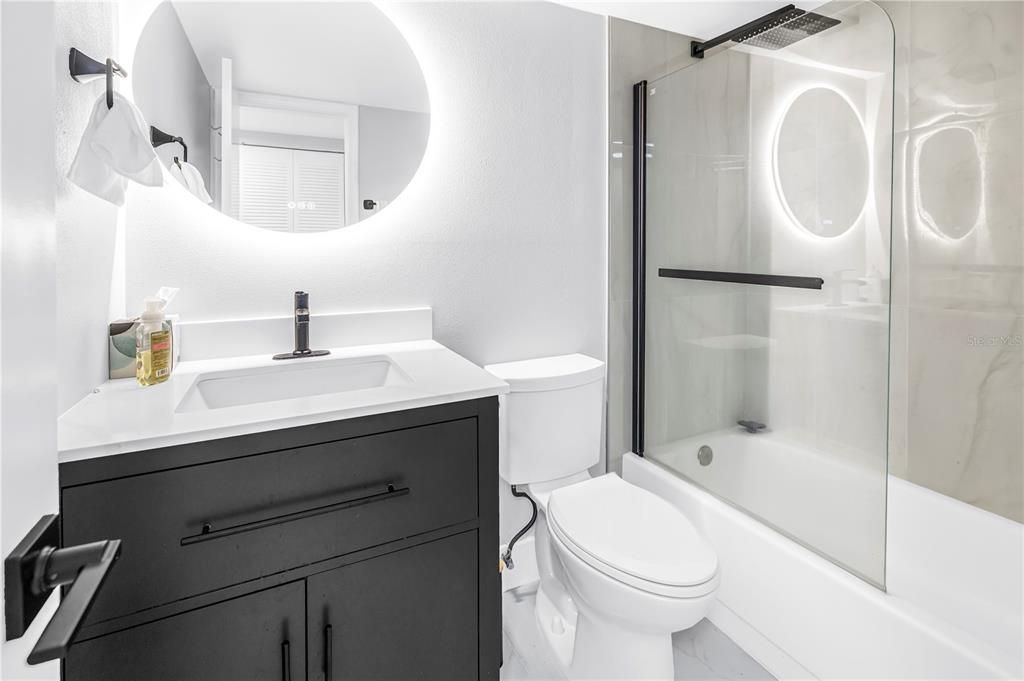 En Venta: $499,900 (2 camas, 2 baños, 1050 Pies cuadrados)