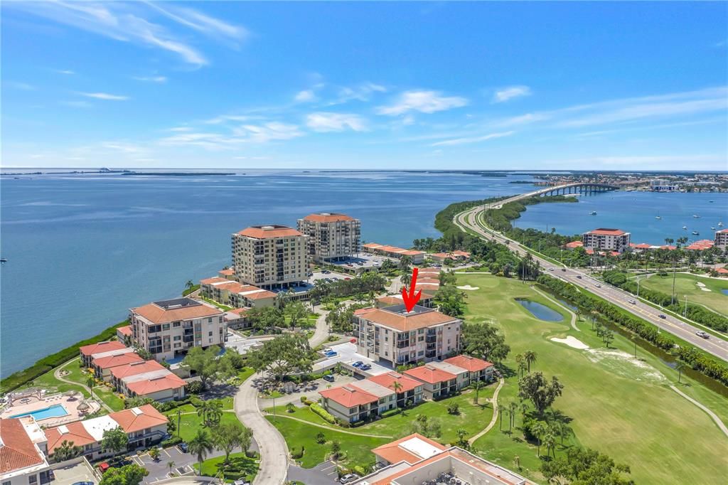 En Venta: $499,900 (2 camas, 2 baños, 1050 Pies cuadrados)
