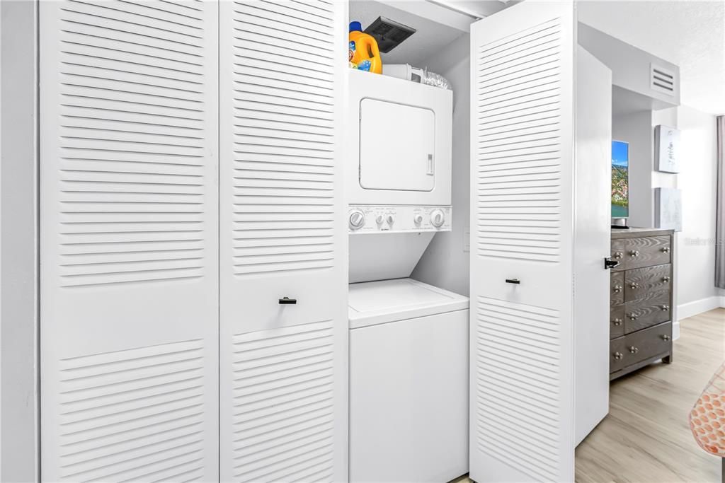 En Venta: $499,900 (2 camas, 2 baños, 1050 Pies cuadrados)