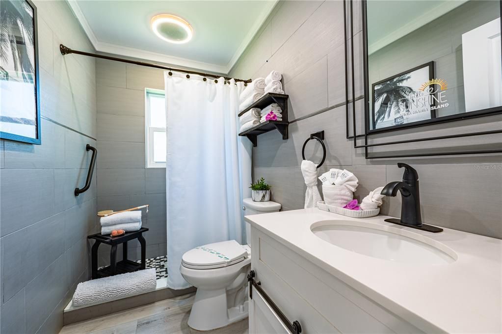 For Sale: $750,000 (3 beds, 2 baths, 1803 Square Feet)