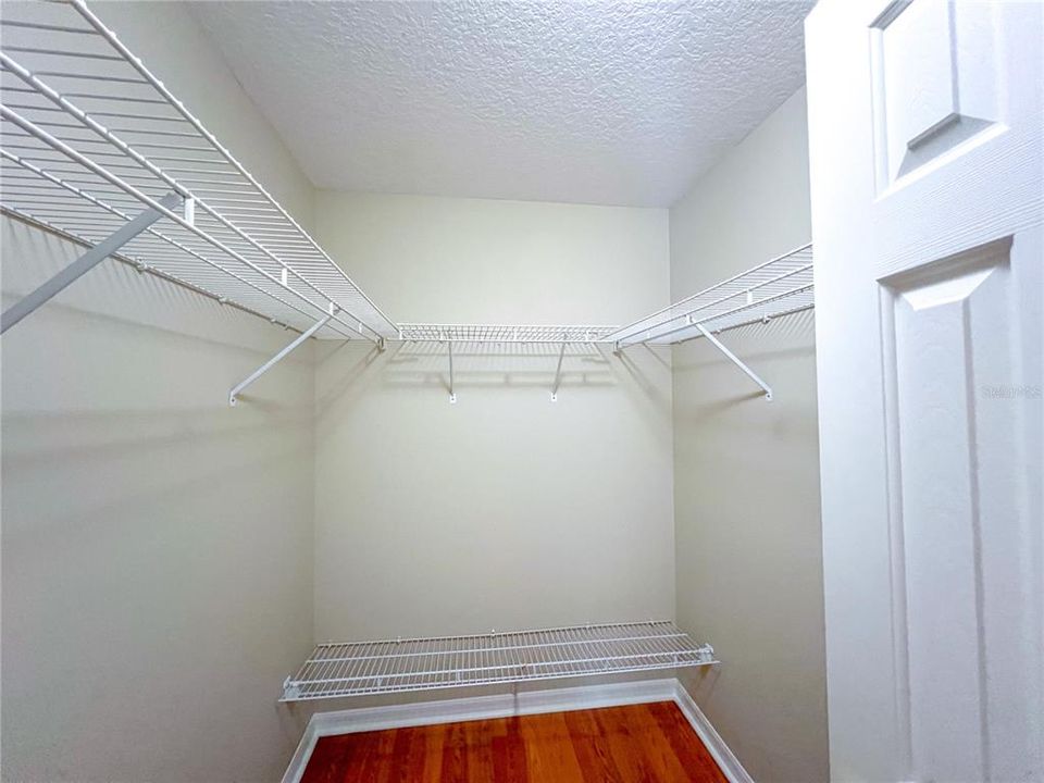 For Rent: $2,300 (3 beds, 2 baths, 1353 Square Feet)