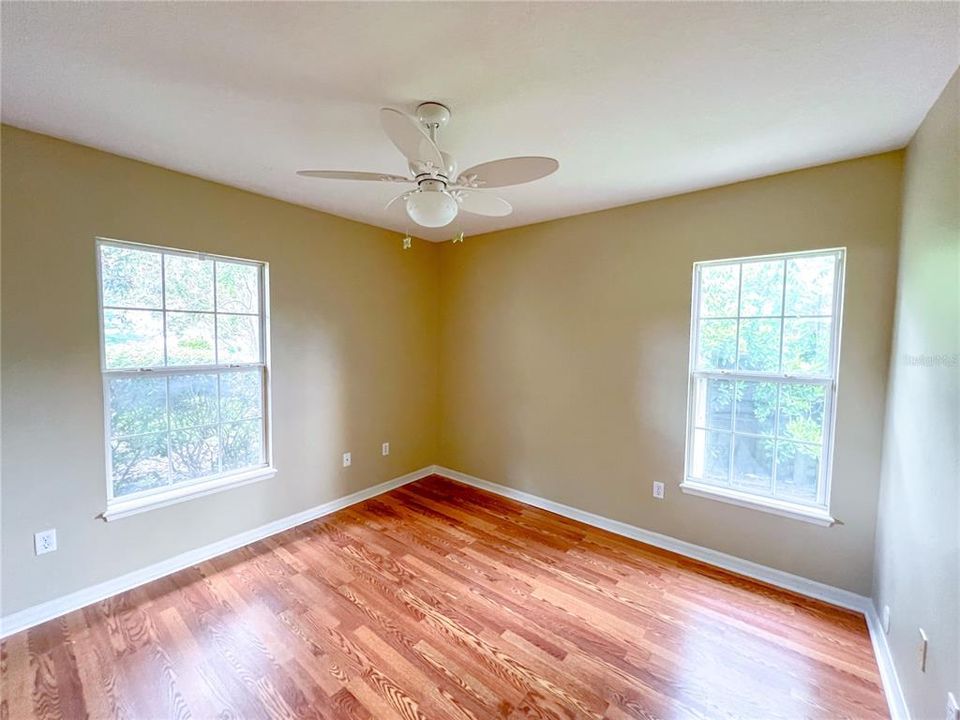 For Rent: $2,300 (3 beds, 2 baths, 1353 Square Feet)