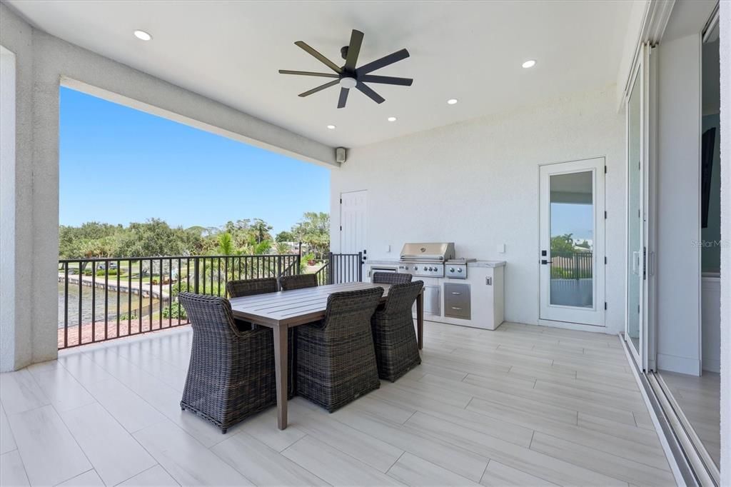 For Sale: $7,595,000 (3 beds, 3 baths, 5636 Square Feet)