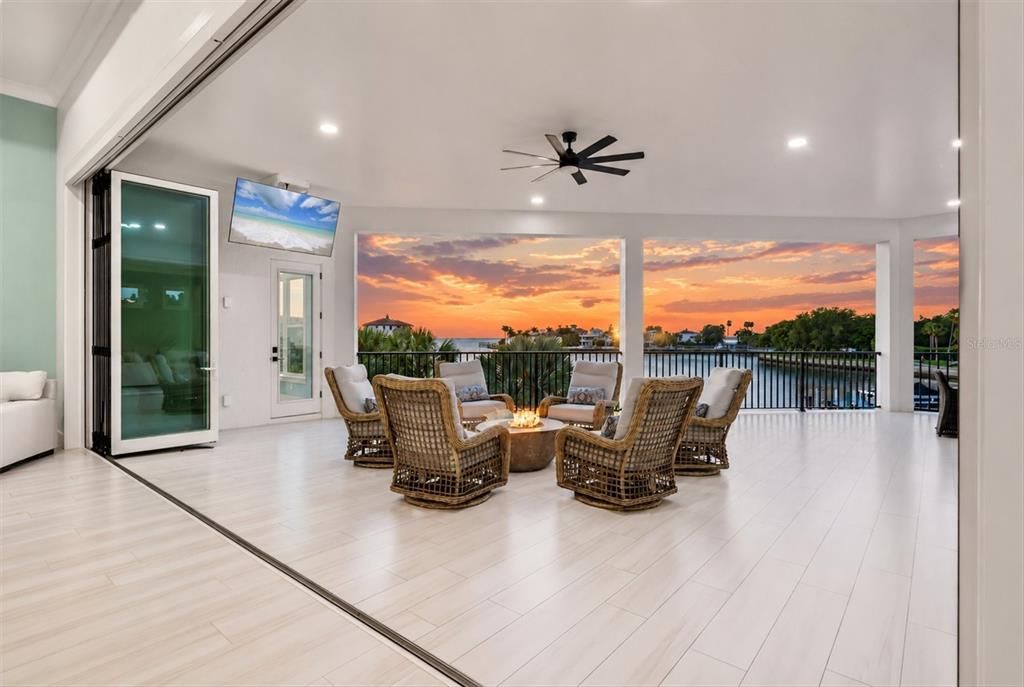 For Sale: $7,595,000 (3 beds, 3 baths, 5636 Square Feet)