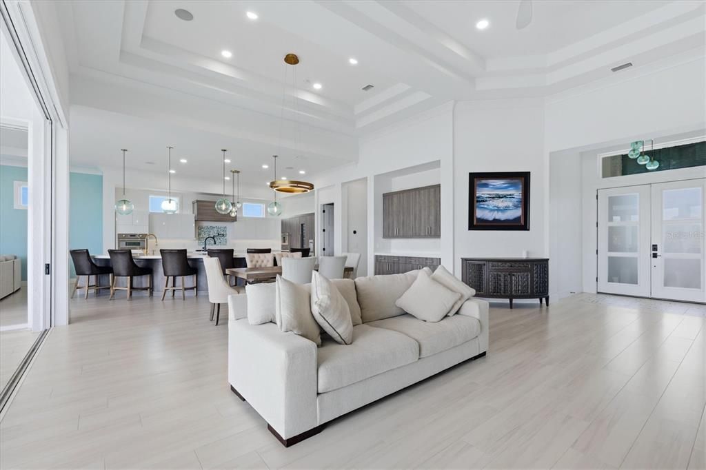 For Sale: $7,595,000 (3 beds, 3 baths, 5636 Square Feet)