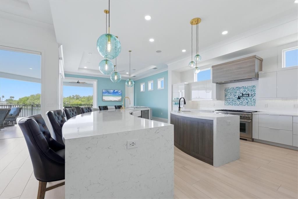 For Sale: $7,595,000 (3 beds, 3 baths, 5636 Square Feet)