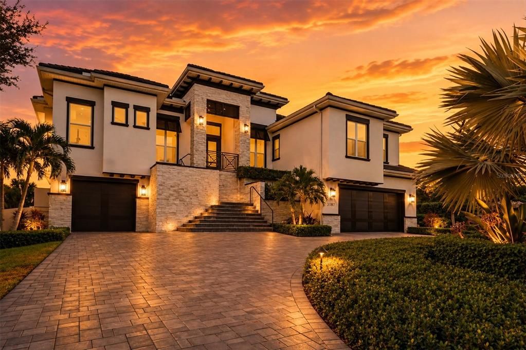 For Sale: $7,595,000 (3 beds, 3 baths, 5636 Square Feet)