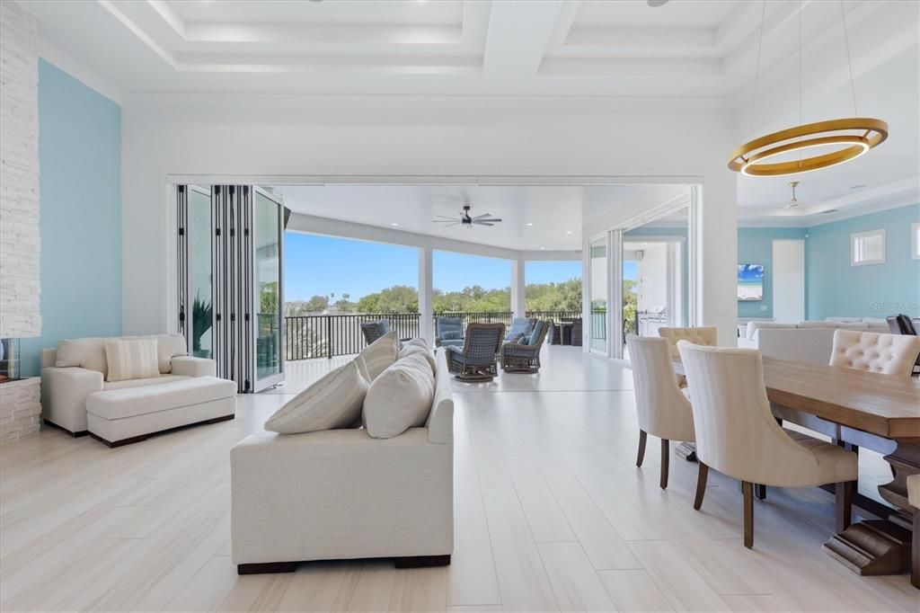 For Sale: $7,595,000 (3 beds, 3 baths, 5636 Square Feet)
