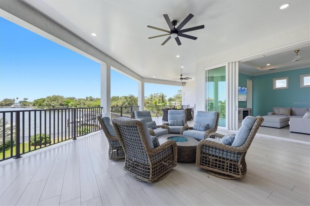 For Sale: $7,595,000 (3 beds, 3 baths, 5636 Square Feet)