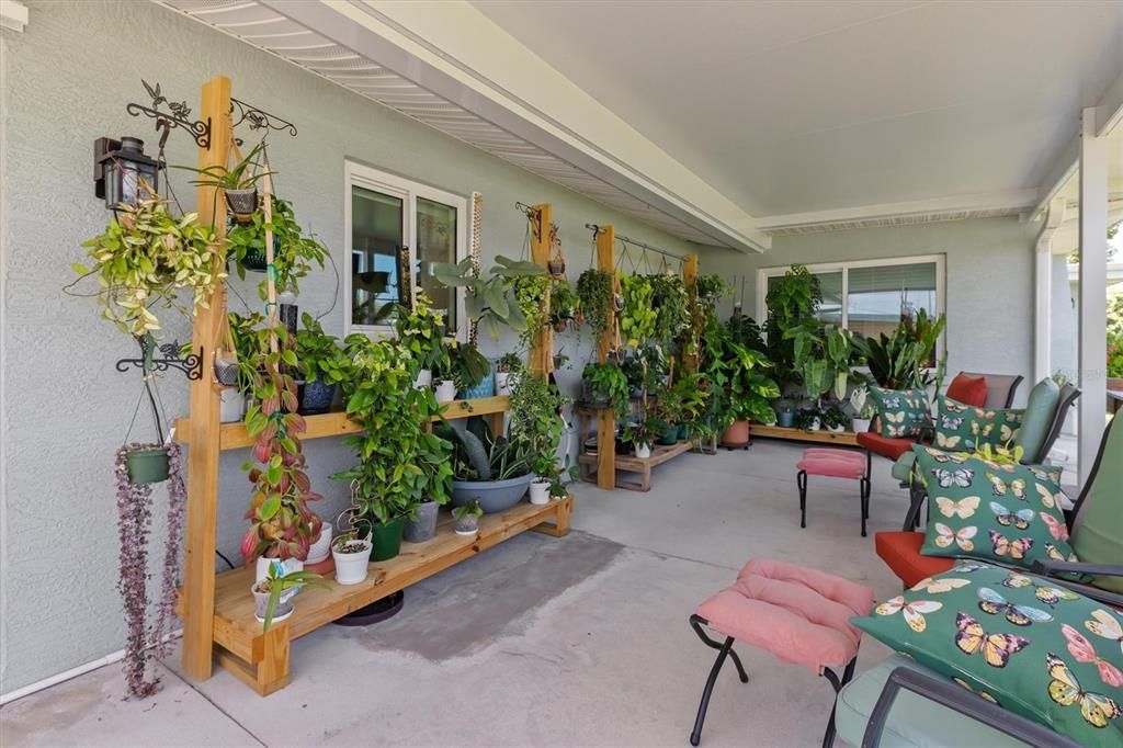 For Sale: $297,000 (2 beds, 2 baths, 1719 Square Feet)