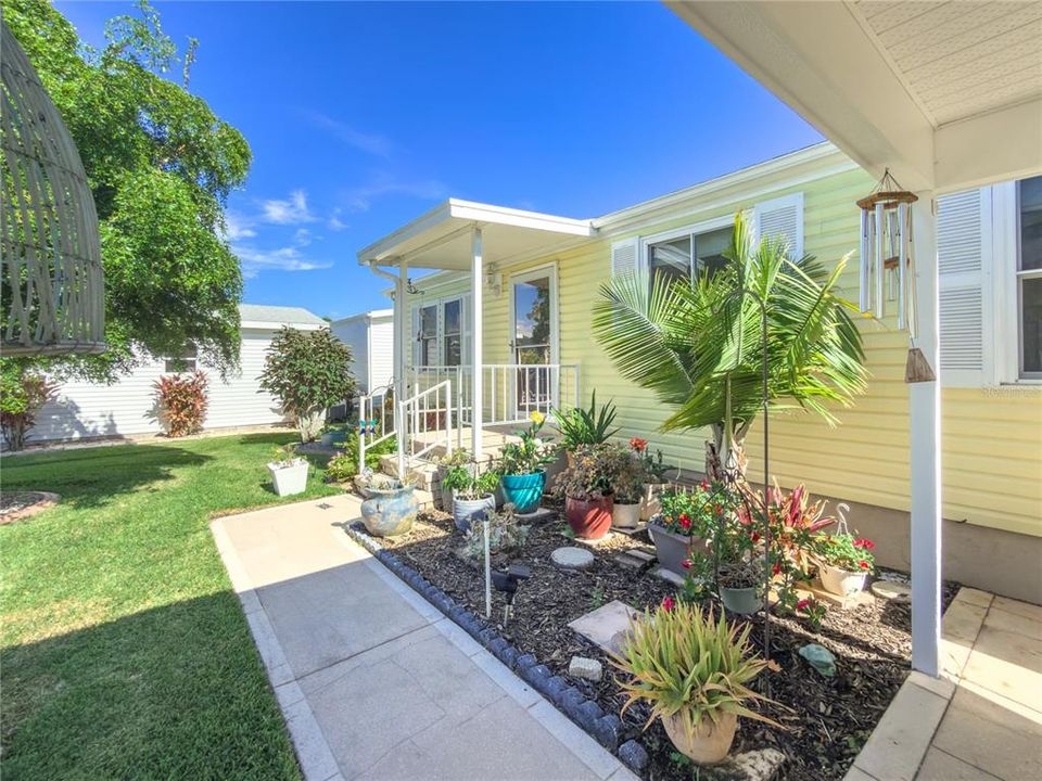 For Sale: $232,000 (2 beds, 2 baths, 1526 Square Feet)
