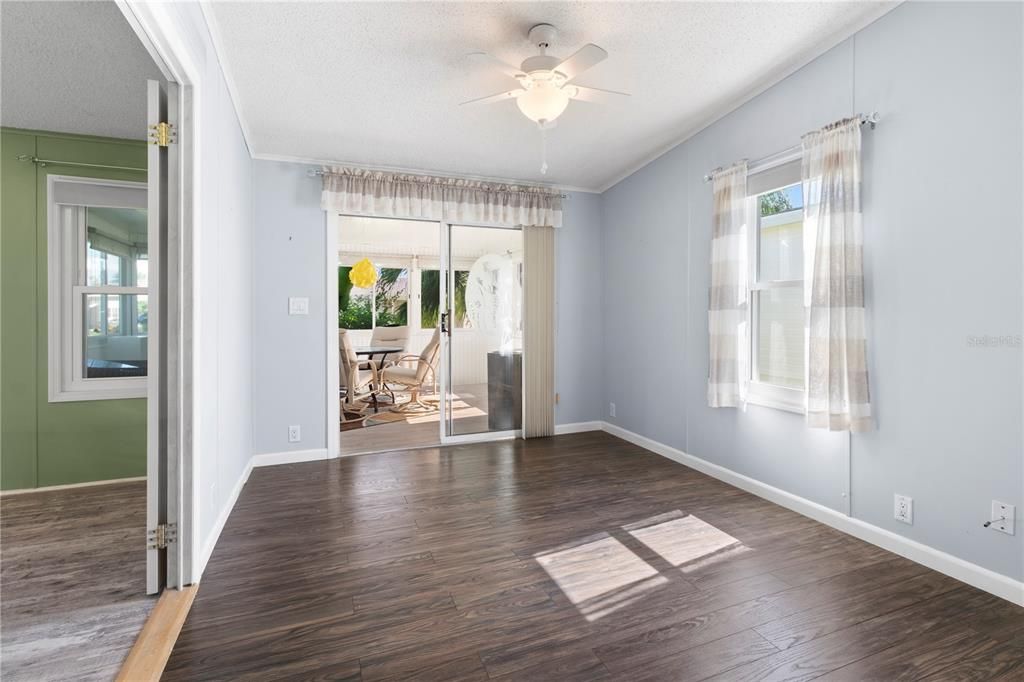 For Sale: $232,000 (2 beds, 2 baths, 1526 Square Feet)