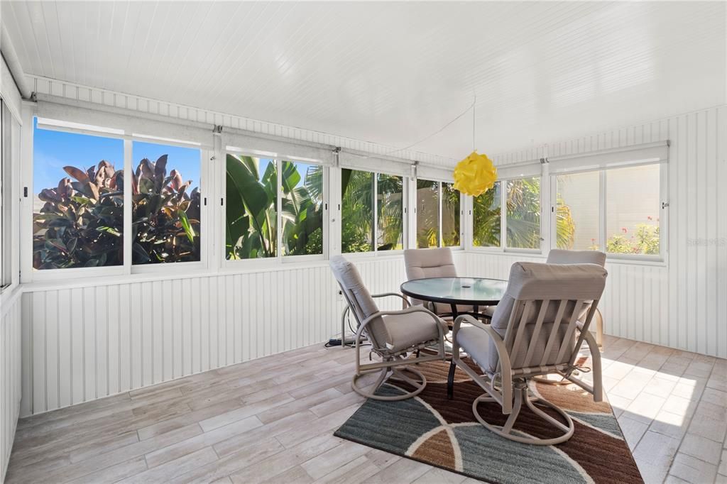 For Sale: $232,000 (2 beds, 2 baths, 1526 Square Feet)