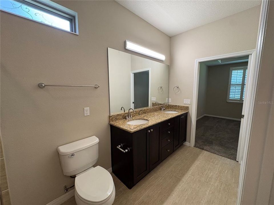 En Venta: $283,900 (3 camas, 2 baños, 1318 Pies cuadrados)